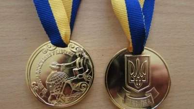 Золоті та срібні медалі для випускників шкіл хочуть скасувати