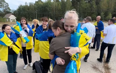 До України після понад двох років полону повернулися 15 бійців "Азову"