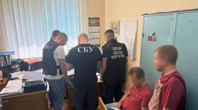1 тысяча долларов за "бронь": на взятке поймали работника Одесской ОВА