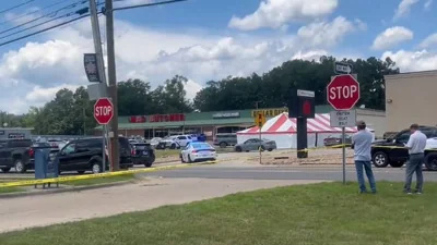 Another Mass Shooting In US Wounds 7 On Kentucky Highway, Gunman Still At Large, Say Police Another Mass Shooting In US: 7 Wounded On Kentucky Highway, Gunman Still At Large, Say Police