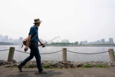 Wildfires force another 1,000 residents from their homes in the Canadian province of Manitoba