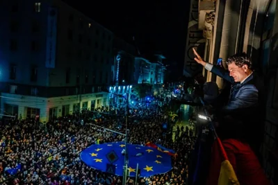 🇷🇴 Проевропейский политик победил ультраправого на президентских выборах в Румынии