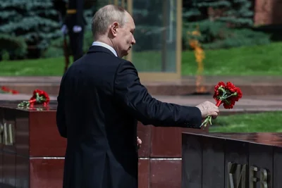 Putin Wreath Laying Ceremony