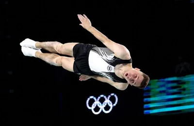 Иван Литвинович во время соревнований по прыжкам на батуте на Олимпийских играх в Париже, Франция, 2 августа 2024 года. Фото: Reuters