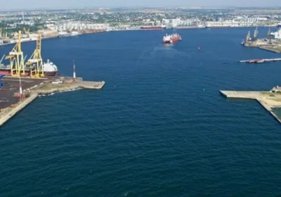 Росія завдала удару по порту у Чорноморську на Одещині: є загиблий та семеро поранених — DSnews.ua