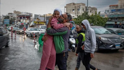 Amid mass destruction by Israel, displaced Lebanese rush home after ceasefire