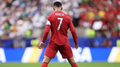 Cristiano Ronaldo shuts down reporter's Lionel Messi question in ...