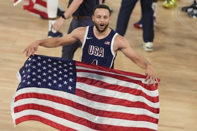 Curry's late barrage seals another Olympic men's basketball title, as US beats France