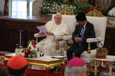 Pope Francis praises Indonesians for hospitality: FM