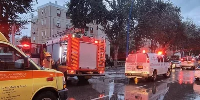 В квартире жилого дома в Кацрине сгорели двое мужчин. Подозрение на поджог