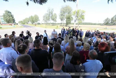 Лукашенко на встрече с жителями агрогородка Прудок. 2 августа 2024 года. Фото: БЕЛТА