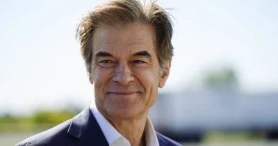 Trump chooses TV doctor Mehmet Oz to lead…