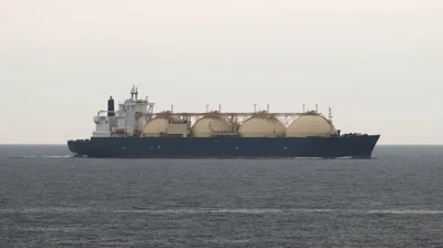 UK imposes sanctions on 2 companies and 5 vessels transporting Russian LNG