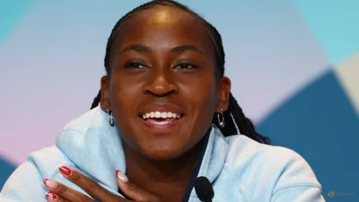 Gauff focused on collecting pins from LeBron, not dropping flag at opening ceremony