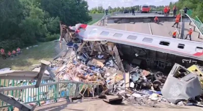 Мост, рухнувший на пассажирский поезд под Брянском, оборудовали в прошлом году системой защиты от «актов незаконного вмешательства»