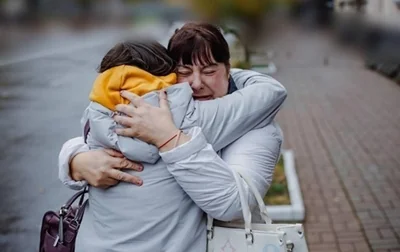 Україна повернула з окупації жінку з двома дітьми
