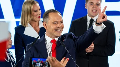 Тень польского Кароля . На президентских выборах в Польше победил консерватор и противник Украины Кароль Навроцкий. Продолжение либеральных реформ в стране теперь под угрозой, как и отношения с ЕС