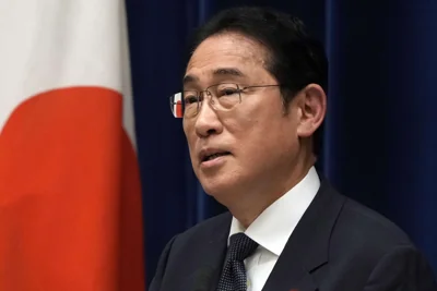 Japanese prime minister says he will step down