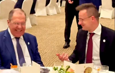 Параллельные переговоры: пока Орбан говорил с Зеленским, Сиярто общался с Лавровым
