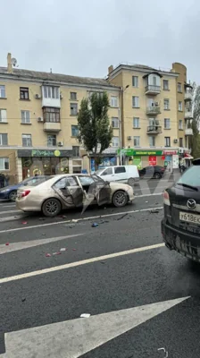 В центре Луганска взорвалась машина, сообщают местные жители