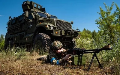 Генштаб закликав українців не проникати в зони бойових дій без дозволу