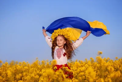 С Днем Конституции Украины: история даты, открытки и поздравления с праздником