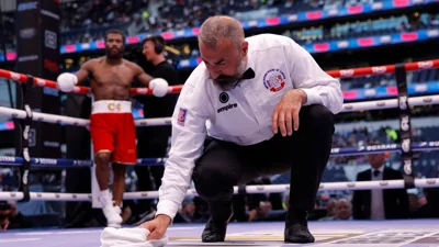 ‘This whole show is a farce’ – Fans fear for Chris Eubank Jr vs Conor Benn as ref forced to wipe down slippery canvas