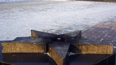 В Ленобласти задержали школьников, потушивших Вечный огонь