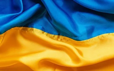 Як гарно привітати з Днем Конституції України: вітання в прозі та віршах, картинки українською мовою