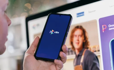 У российских банков и платежных систем возник массовый сбой