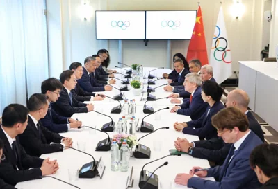China willing to deepen high-level cooperation with IOC: Chinese VP