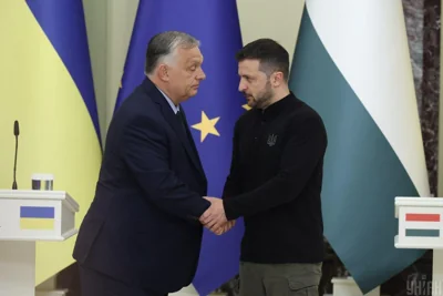 Сийярто говорил с Лавровым, пока Орбан в Киеве призывал прекратить огонь