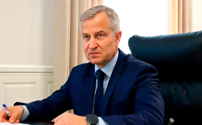 Машина с главой правительства Курской области попала в ДТП