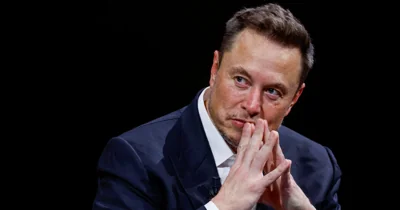 Tesla Sets Up a New Showdown Over Elon Musk’s Pay