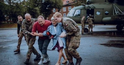 У Польщі для порятунку постраждалих від повені залучили гелікоптери: дороги затоплені