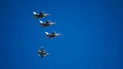 Посол РФ в Нидерландах назвал истребители F-16 законной целью Вооруженных сил