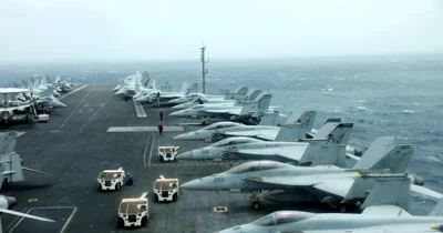 Трамп сообщил, что к берегам Ирана идет "армада" американских военных кораблей