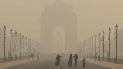 Toxic smog persists over India's north; Delhi pollution remains severe