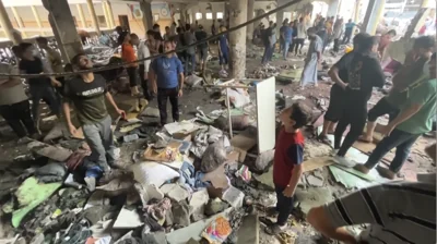 An Israeli airstrike hit a school-turned-shelter in Gaza yesterday, killing at least 80 people, Palestinian health authorities said