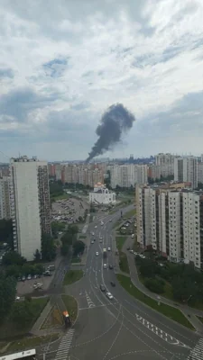 Украинские мониторинговые каналы публикуют кадры пожара на московском НПЗ «Капотня»