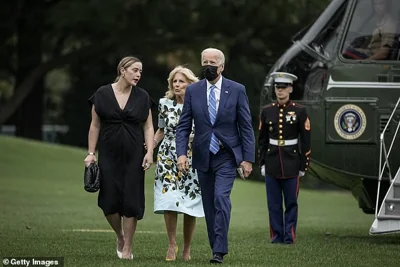 Naomi Biden with Jill Biden and Joe Biden in October 2021