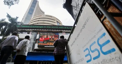 Sensex, Nifty crash in-line with selling pressure in global markets on US growth fears