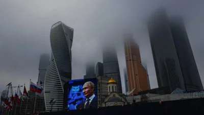 Власти сообщили о самой масштабной атаке дронов на Москву с начала года. Однако ее практически невозможно подтвердить