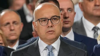 Премьер-министр Сербии ушёл в отставку на фоне протестов