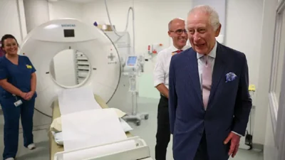 Король Карл III посетил онкологический центр в Лондоне — в феврале у него самого был диагностировали рак