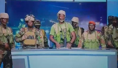 В Бенине (Западная Африка) группа военных, назвавшая себя «Военным комитетом возрождения», захватила государственный телеканал, объявив в эфире об отставке действующего президента Патриса Талона и закрытии всех госучреждений, сообщают телеканал France 24 и издание Jeune Afrique