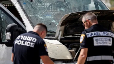 В Израиле палестинец напал с ножом на прохожих, два человека погибли