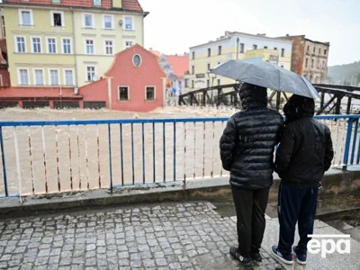 Ненастье продолжает бушевать в Европе, в Польше заявили о первом погибшем от наводнения