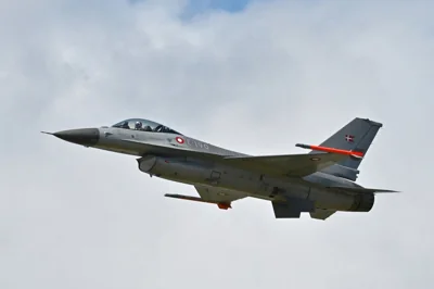 F-16